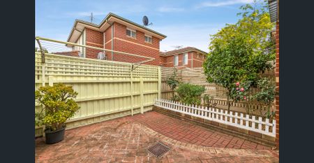 Position and Practicality - Photo 2