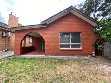 23 Clyde Street, Thornbury VIC 3071 - House For Rent | Domain - Photo 5