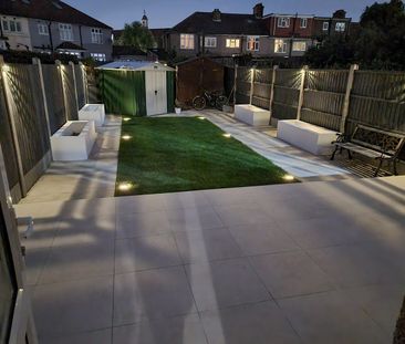 3 Bed Terraced House, Beccles Drive, IG11 - Photo 5