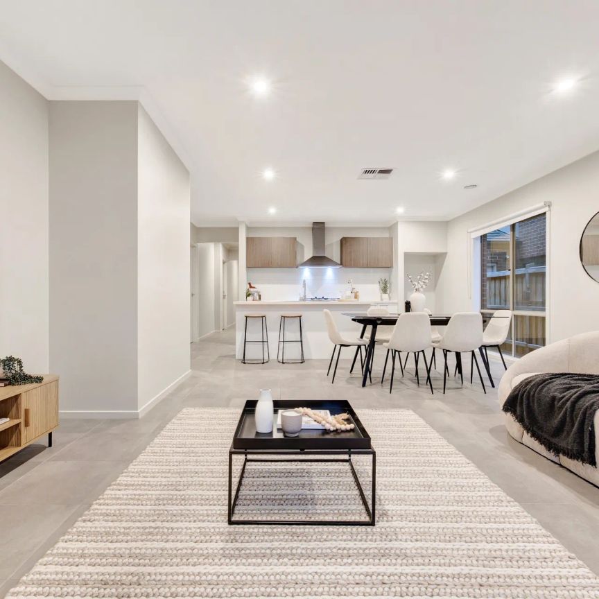 Comfort, Space & Convenience in the Heart of Werribee - Photo 1