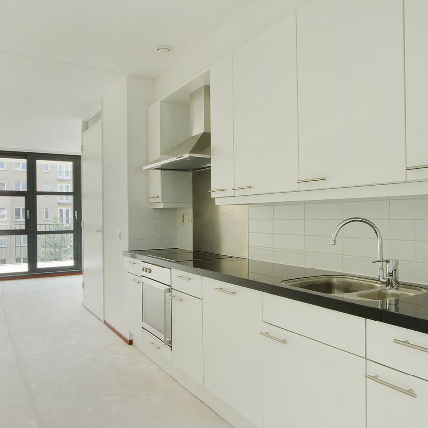 Te huur: Afroditekade 60 - Photo 1