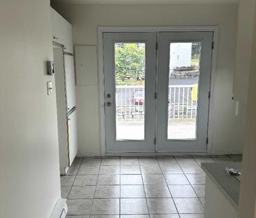 Logement 4 1/2 de style condo OTTERBURN PARK (libre) - Photo 4