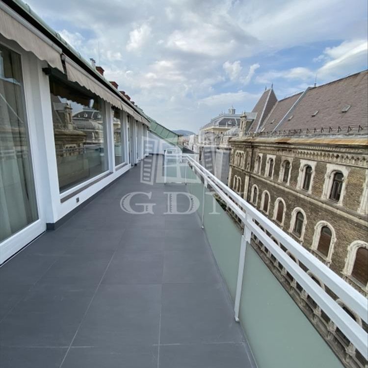 Kiadó újszerű állapotú lakás - Budapest VI. kerület - Fotó 1
