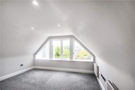 Colman Close, Epsom, Surrey, KT18 5UT - Photo 2