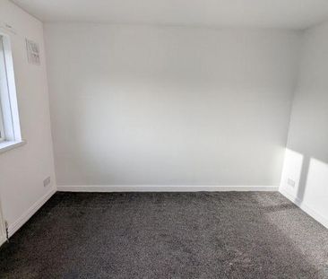 2 bedroom semi-detached house to rent - Photo 5