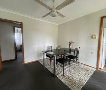 Tidy Three Bedroom Home - Photo 5