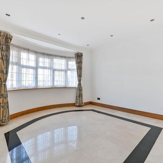 5 bedroom detached house to rent - Photo 1