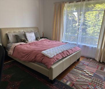 3-bedroom shared house, Heathfield Rise Box Hill North - Photo 2