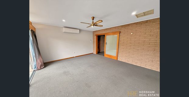 Modern 4-Bedroom Home Near the River - Photo 1