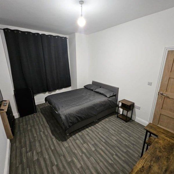 4 bedroom house share to rent - Photo 1