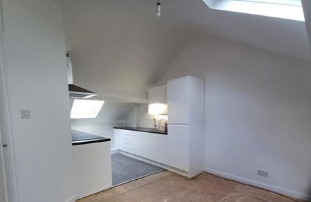 2 Bed Flat, Alexandra Road, CH43 - Photo 3