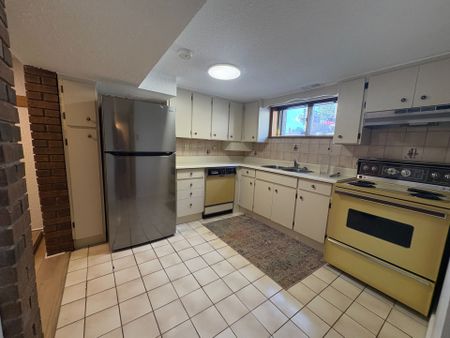 For Lease - 32 Plewes Road Unit# BASEMENT, Toronto, Ontario - Photo 3