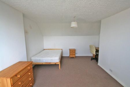 5 bedroom townhouse to rent - Photo 4