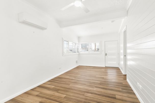 Charming Coastal Cottage - Perfectly Positioned for Summer - Photo 1