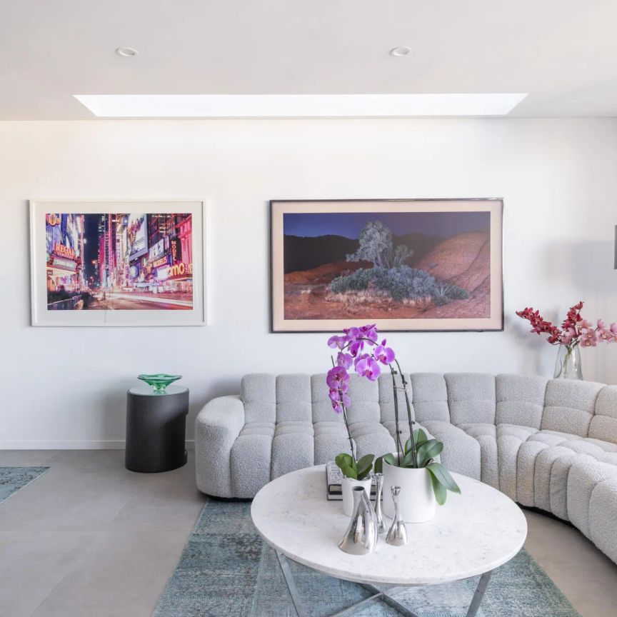 Furnished Executive Residence + Private Rooftop & Spa - Photo 1