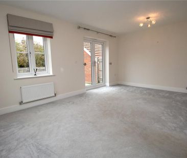 4 bedroom detached house to rent - Photo 1