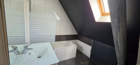 Location Appartement 4 pièces 74m² GUEBWILLER 68500 - Photo 2