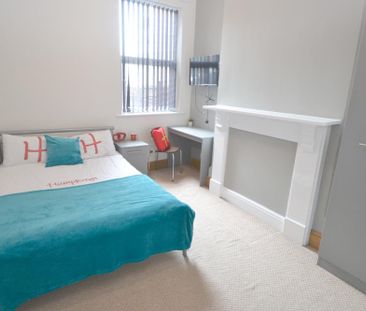 6 bedroom detached house to rent - Photo 6