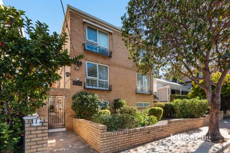 2/11A Darling St, South Yarra - Photo 3