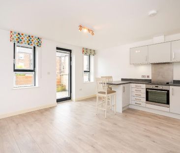 1 bedroom flat to rent - Photo 6