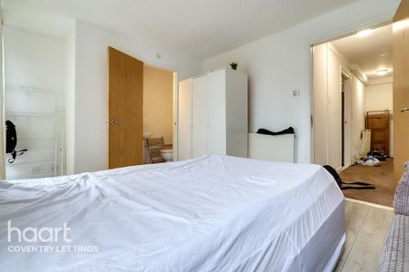 1 bedroom in a house share to rent - Photo 4