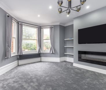 3 bedroom apartment to rent - Photo 2