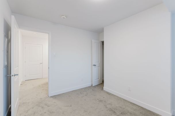 For Lease - 809 Silhouette Private, Barrhaven, Ontario - Photo 1