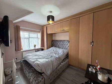 Weald Road, Uxbridge, UB10 - Photo 3