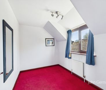 4 bedroom detached to let - Photo 5