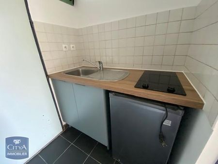 Location Appartement 1 pièce 25m² LE TAMPON 97430 - Photo 3