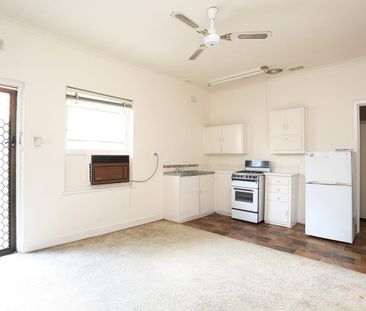 NORTH ADELAIDE, Childers Street - ONE BED ROOM Unit for rent $400 p... - Photo 2