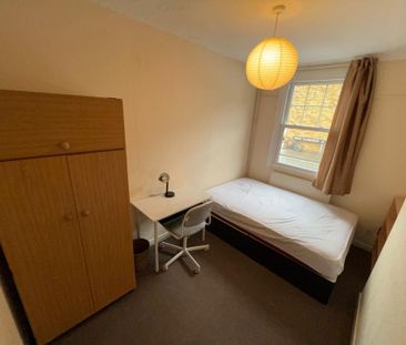 6 bedroom end of terrace house to rent - Photo 6
