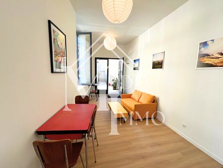 En plein coeur de Pau - T2 rénové avec extérieur - Photo 2