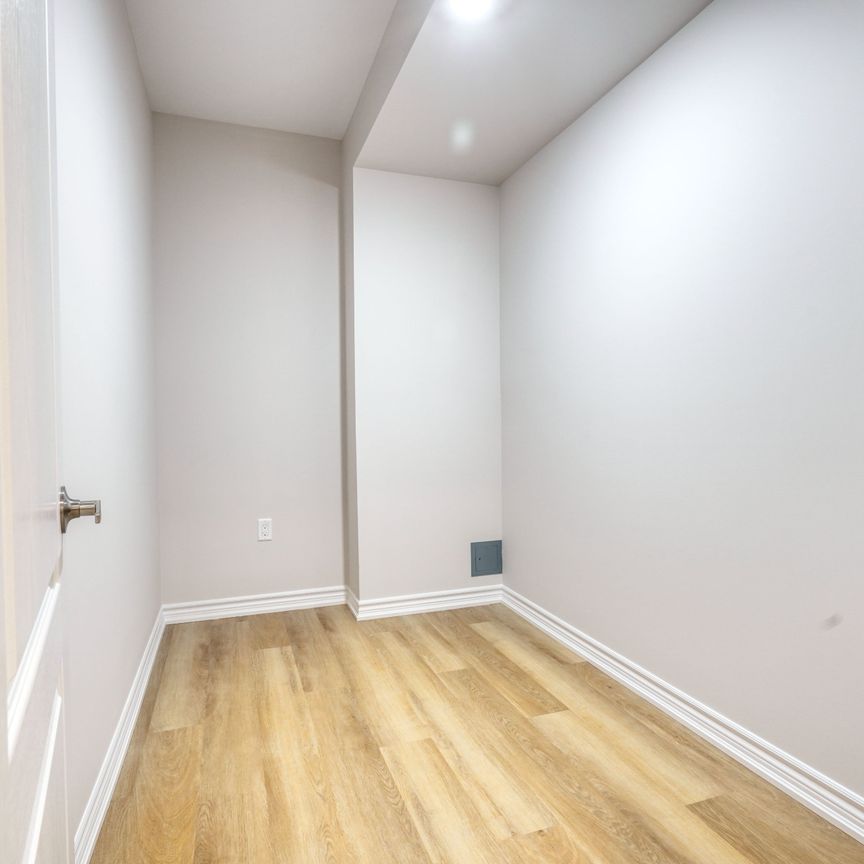 For Lease - 136 Milby Crescent, Bradford West Gwillimbury, Ontario - Photo 1