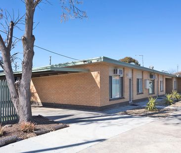 Updated East Albury Unit! - Photo 5