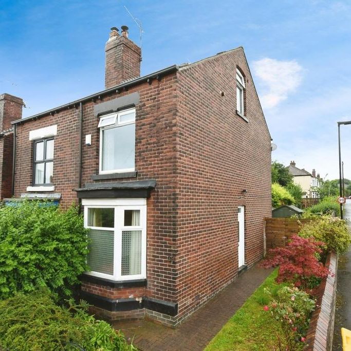 3 bedroom semi-detached house to rent - Photo 1