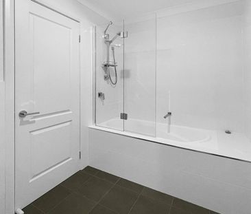 Near-New Family Home in the Heart of Thirlmere - Photo 5