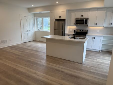 For Lease - 2 Golfview Drive Unit# 1, Collingwood, Ontario - Photo 2
