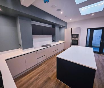 4 bedroom apartment to rent - Photo 4