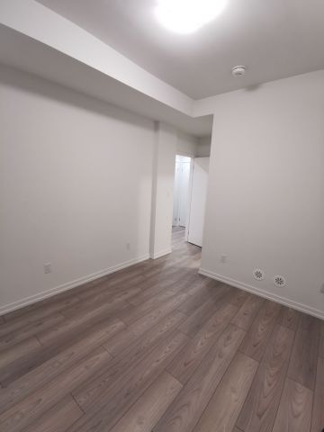 For Lease - 26 Lytham Green Circle Unit# 10, Newmarket, Ontario - Photo 3