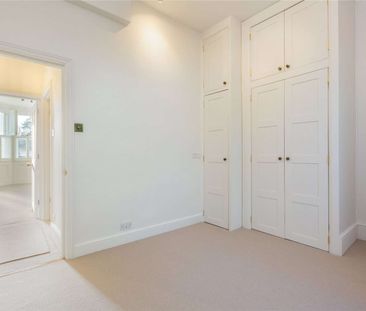 Beautifully finished one bedroom apartment close to the High Street... - Photo 5