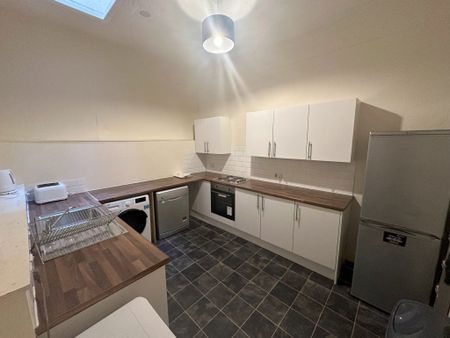 Nethergate -, Dundee - Photo 5