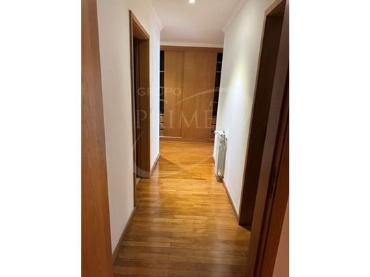 3 room luxury Apartment for rent in Foz (Foz do Douro), Porto, Distrito do Porto - Photo 1