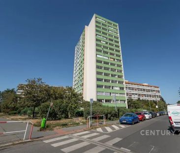 Útulný byt 2+kk s krytou lodžií, sklepem a otevřeným výhledem, k di... - Fotografie 2