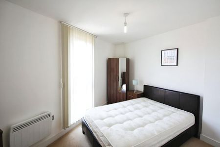 2 bedroom flat to rent - Photo 5