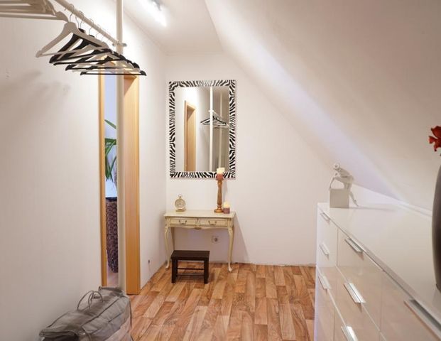 Großzügige Wohnung mit Balkon und Garage in Troisdorf - Foto 1