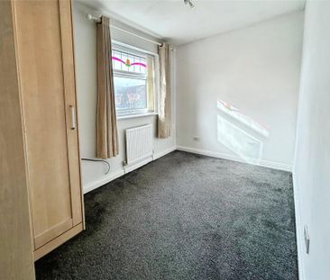 2 bedroom semi-detached house to rent - Photo 2