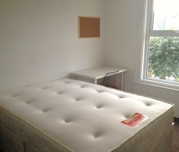 Superb 5 bed property to let. Close to University. Bills included. - Photo 3