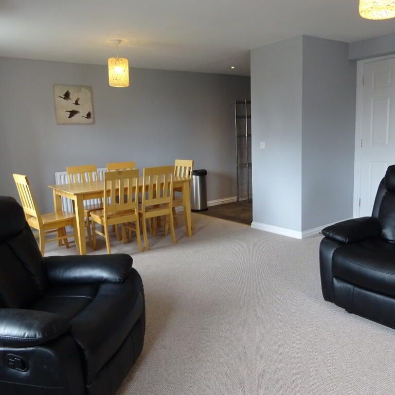 9 St Johns Square, Belfast, BT7 3HS - Photo 1