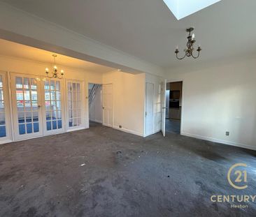 5 bedroom semi-detached house to rent - Photo 2